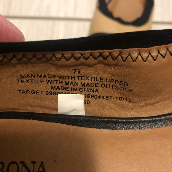 Flats - Picture 3 of 3